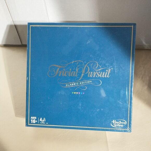 Hasbro Gaming Trivial Pursuit Board Game Classic Edition New Sealed. - Picture 4 of 5